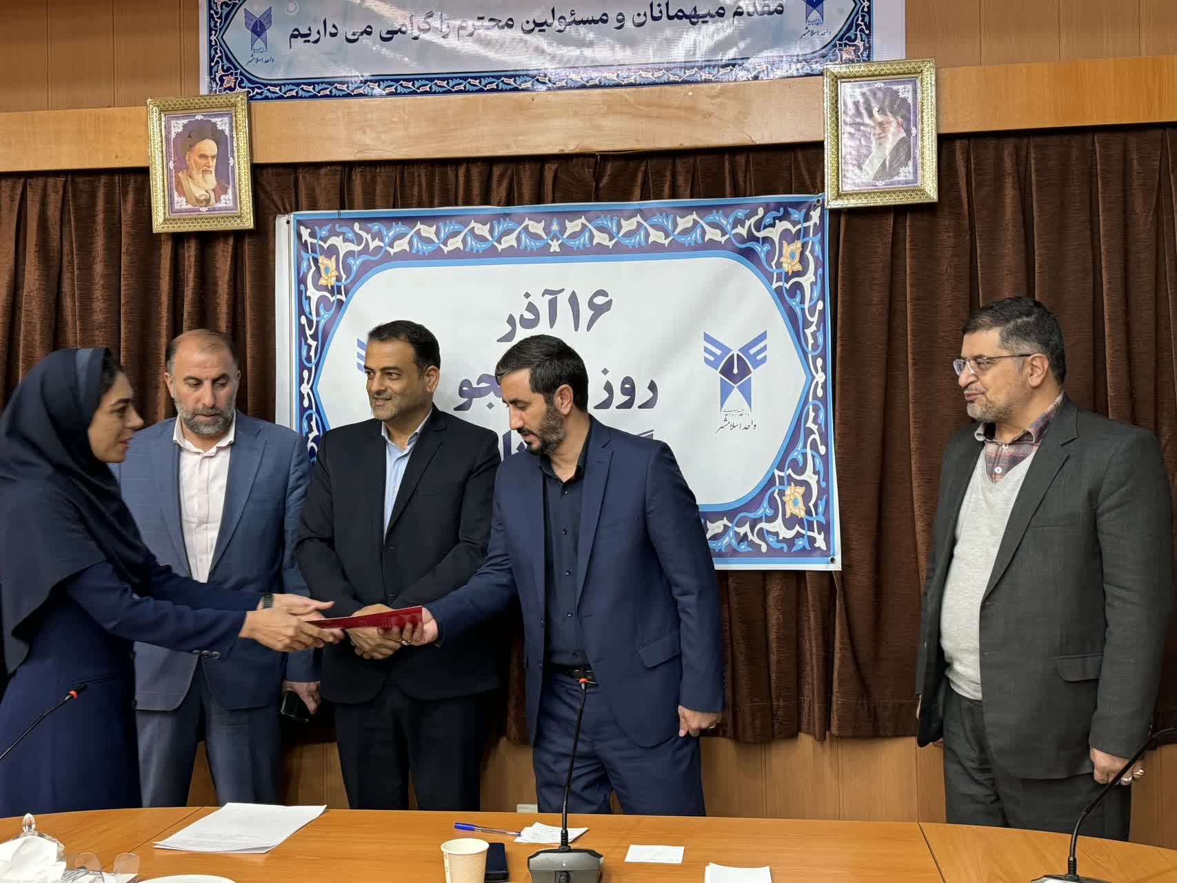 دانشجویان اسلامشهر درباره دغدغههای خود چه گفتند+فیلم