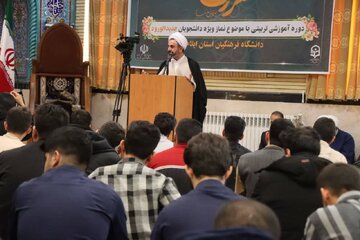 امام جمعه ایلام: تربیت نسل سالم و متعهد، مهم‌ترین رسالت معلمان است