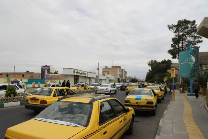 قم در بن‌بست فرسودگی تاکسی‌ها