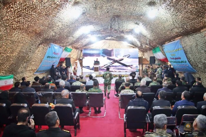 سرلشکر موسوی: از کمکهای دولتی در ساخت مسکن نیروهای ارتش استقبال میکنیم