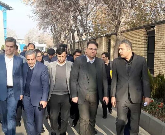معاون وزیر صنایع از پنج واحد تولیدی در قزوین بازدید کرد