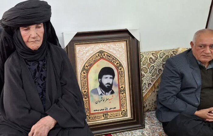 دلجویی رییس سازمان زندان‌ها از خانواده شهید صفر خوشروان در گیلانغرب