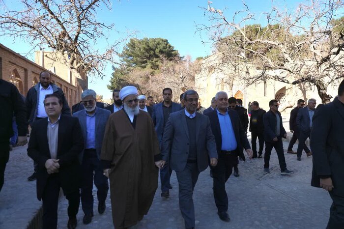 استاندار خراسان رضوی: دوری از مردم، رسیدن به مقصد را ناممکن می‌کند