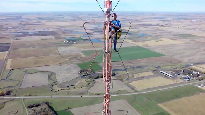 کَل کَلِ کودکانه بالای دَکل!