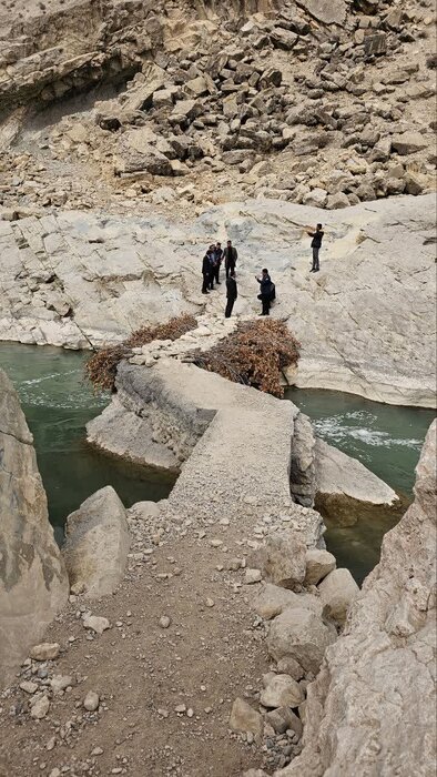 روستای جلاله دنا از نبود راه دسترسی رنج می برد