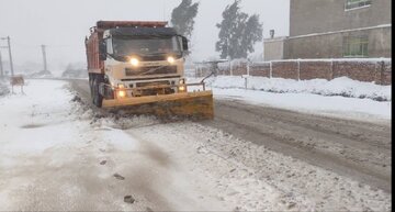 تداوم بارش برف در گردنه‌های کرمانشاه و لزوم احتیاط رانندگان