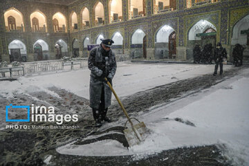 Snowfall starts in northeast Iran