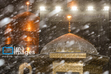 Snowfall starts in northeast Iran