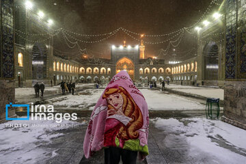 Snowfall starts in northeast Iran