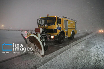 Snowfall starts in northeast Iran