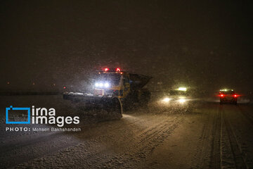 Snowfall starts in northeast Iran