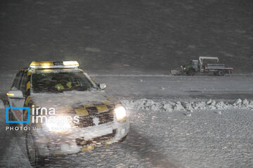 Snowfall starts in northeast Iran