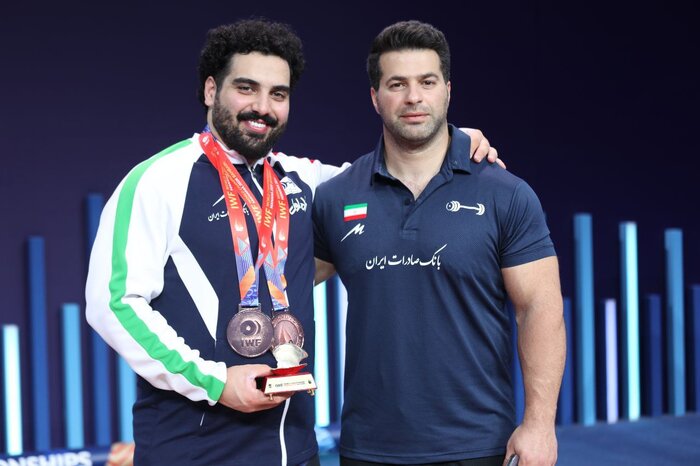 ملیپوش وزنهبرداری: کمپ تیم ملی شبیه هتل است/ کوتاه شدن موهایم تاثیر در طلسمشکنی نداشت