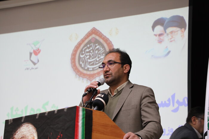 اهتزاز پرچم اقتدار ایران اسلامی به برکت خون شهدا است