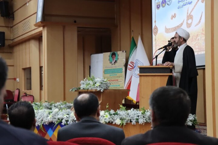 امام جمعه: ظرفیت جمعآوری بیش از یک هزار میلیارد ریال زکات در ایلام وجود دارد