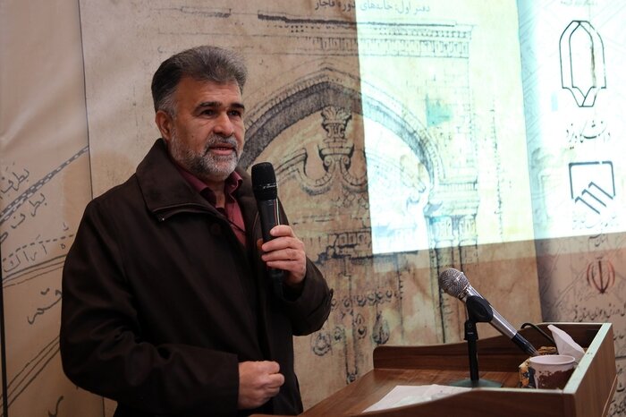 کتاب «ابنیه سنتی قم» رونمایی شد