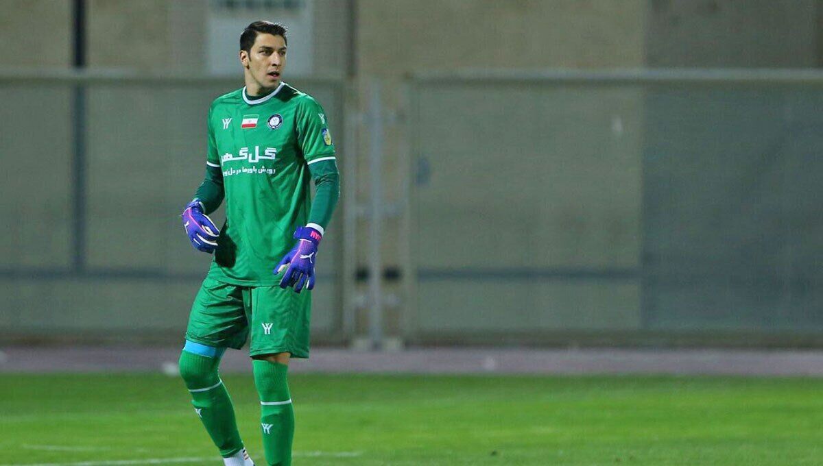 اخباری: ساختار دفاعی گلگهر عالی است اخباری: ساختار دفاعی گلگهر عالی است