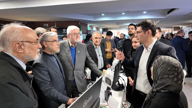 وزیر علوم: دانشگاه نباید از مسئولیت اجتماعی خود غافل شود