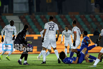 Iran Premier League: Esteghlal vs. Gol Gohar Sirjan