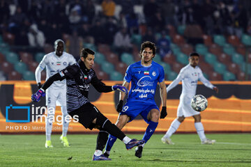 Iran Premier League: Esteghlal vs. Gol Gohar Sirjan