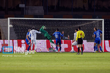 Iran Premier League: Esteghlal vs. Gol Gohar Sirjan