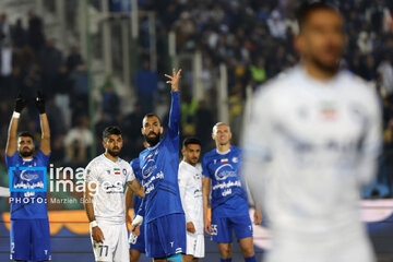 Iran Premier League: Esteghlal vs. Gol Gohar Sirjan