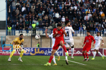 Iran Premier League: Malavan vs. Tractor