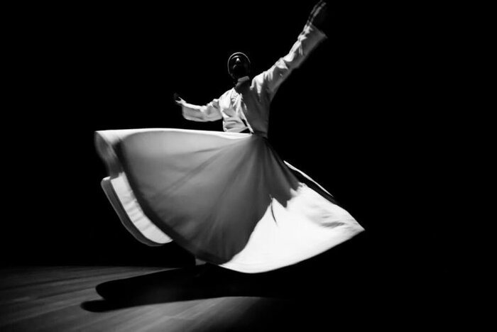 زخمه‌ای از چنگ مولانا