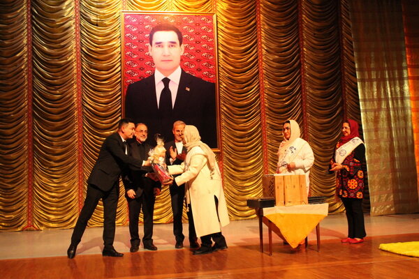 دوستی ایران و ترکمنستان را از زبان بچه ها بشنویم