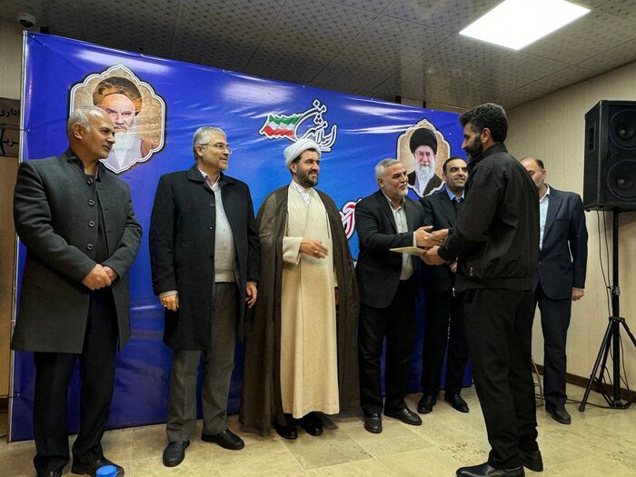 رونمایی از چند دستگاه وسیله حمل و نقل عمومی در اسلامشهر +فیلم