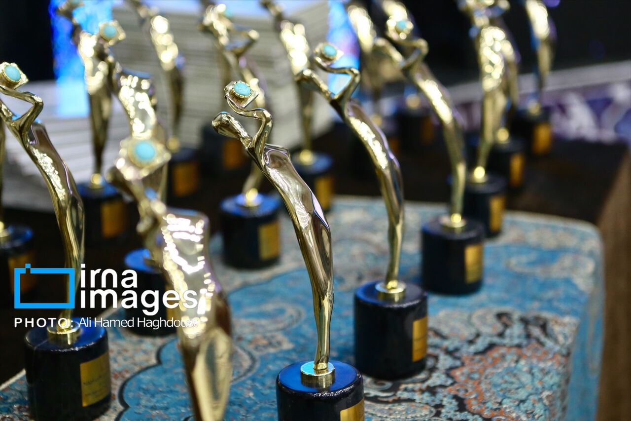 نهمین جشنواره عکس فیروزه در تبریز به کار خود پایان داد نهمین جشنواره عکس فیروزه در تبریز به کار خود پایان داد