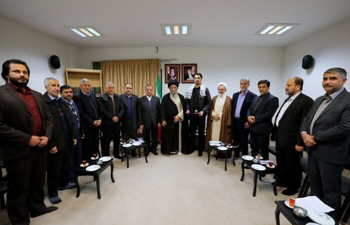 هدیه رهبر معظم انقلاب به قهرمان پارالمپیکی گلستان اهدا شد