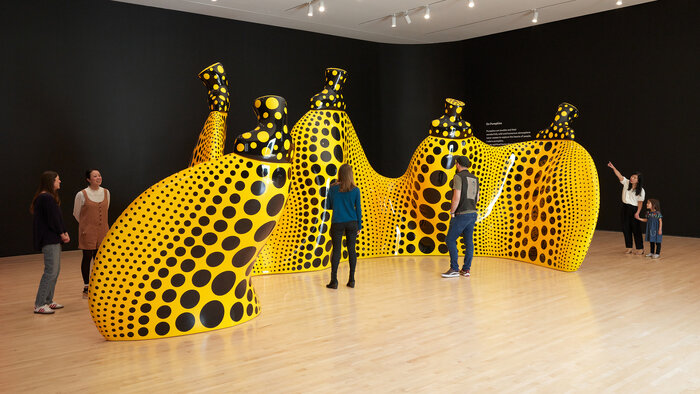 درخشش گرانترین هنرمند زن جهان در ۹۵ سالگی