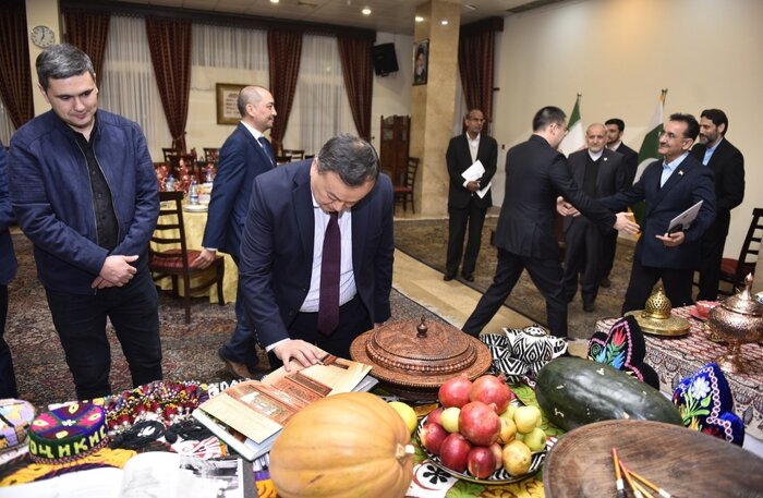 تاکید بر همگرایی و ریشههای مشترک در گردهمایی آیین کهنه «یلدا» در پاکستان