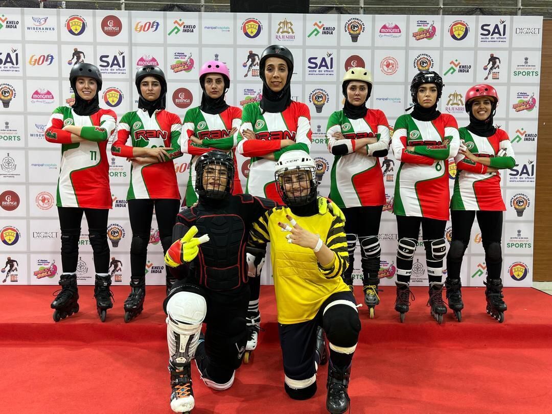 منتخب سيدات ايران في مركز الوصافة ببطولة آسيا للعبة "السكيت رول بول" منتخب سيدات ايران في مركز الوصافة ببطولة آسيا للعبة "السكيت رول بول"