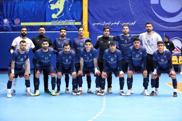 بمب کهکشانیها در میدان نقلوانتقال فوتسال؛ فولاد زرند در کما