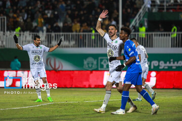 Esteghlal, Aluminium Arak draw 1-1 at Iran Pro League