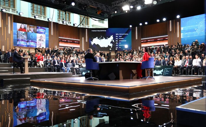 آنچه در گفتوگوی زنده ۴.۵ ساعته با رئیسجمهور روسیه گذشت