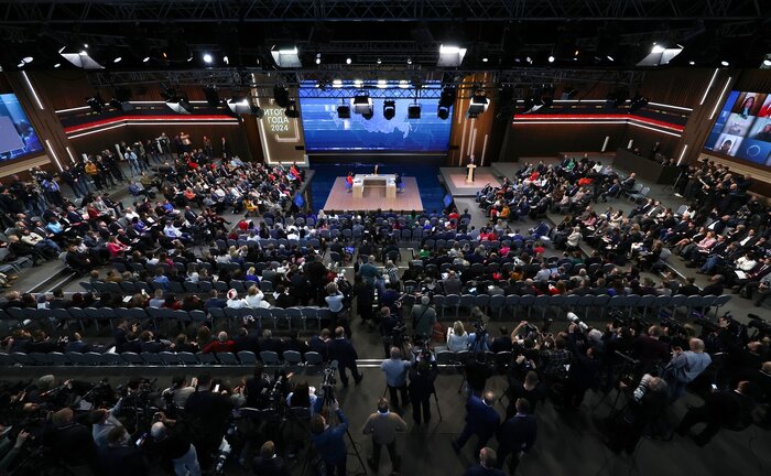 آنچه در گفتوگوی زنده ۴.۵ ساعته با رئیسجمهور روسیه گذشت