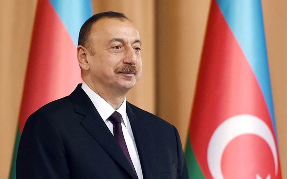 Azerbaiyán agradece a Irán por incluir a Bakú en el grupo D-8