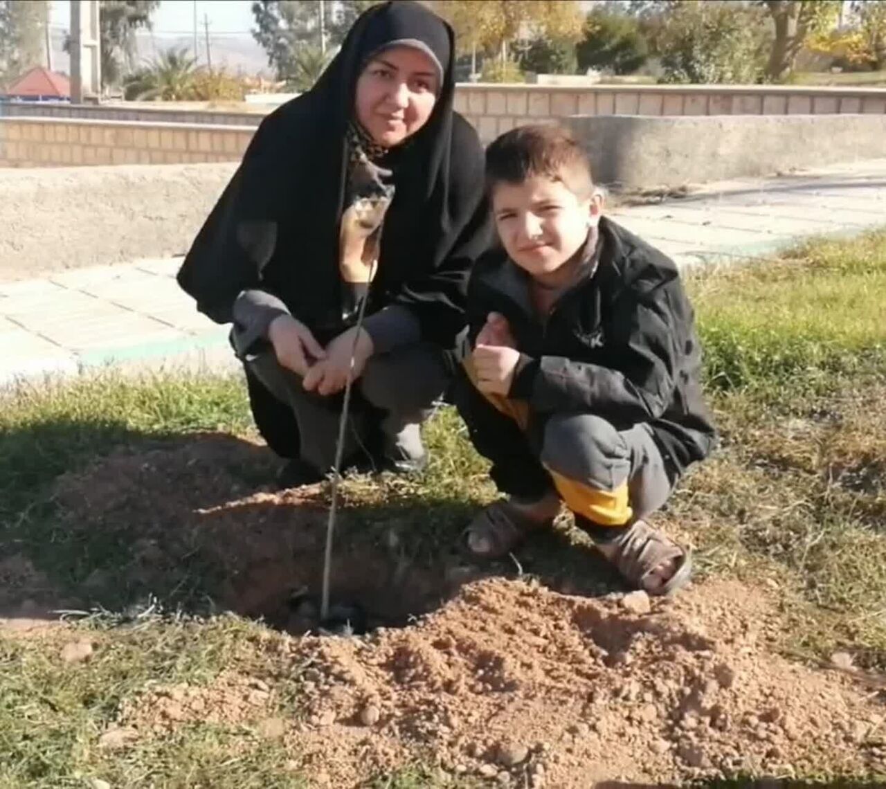 کاشت ۵ هزار اصله نهال در کرمانشاه در قالب پویش «در سایه مادر»