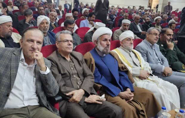 دستیار ویژه رئیسجمهور: رهبر معظم انقلاب پیشتاز استفاده از نیروهای کارآمد اهل تسنن است