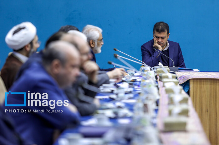 عارف: بخشی از مسیرهای چهار دهه گذشته ضد علم بوده است/ نخبگان در هفت خوان جذب، پیر میشوند