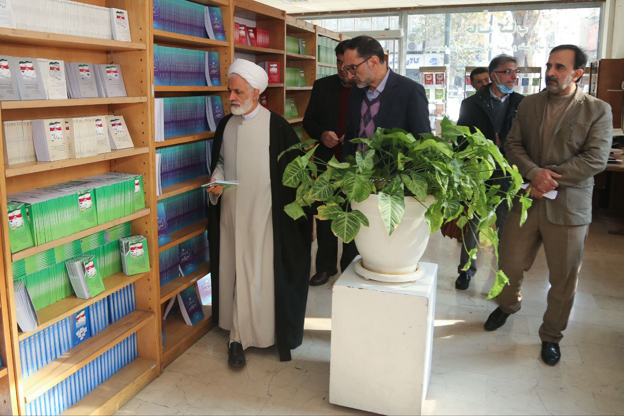 حجت الاسلام انصاری: کیفیت خدمات موجب تقویت سازمان وکالت، قضاوت و مدیریت کشور می شود