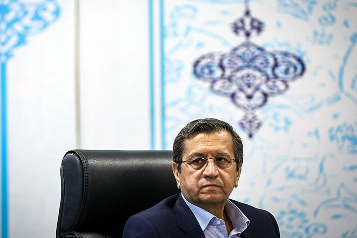 دفاع تمام قد کارشناسان از فرمانده اقتصادی دولت؛ مشکلی که با استیضاح حل نمی شود