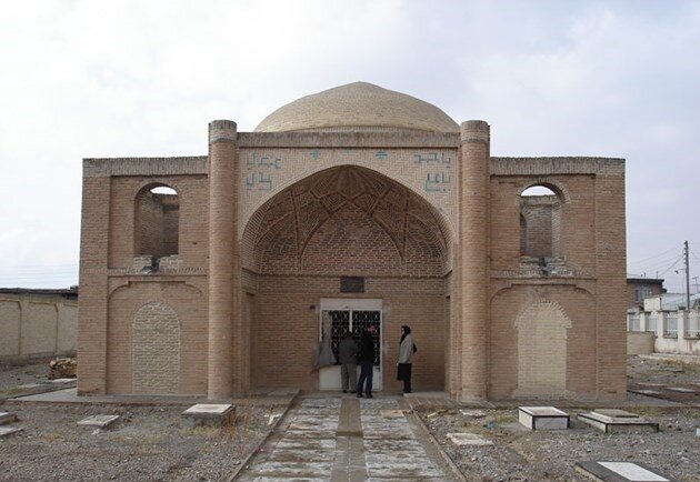 قفل تعطیلی بر موزه نسخ خطی و سنگ نوشتههای تاریخی زنجان