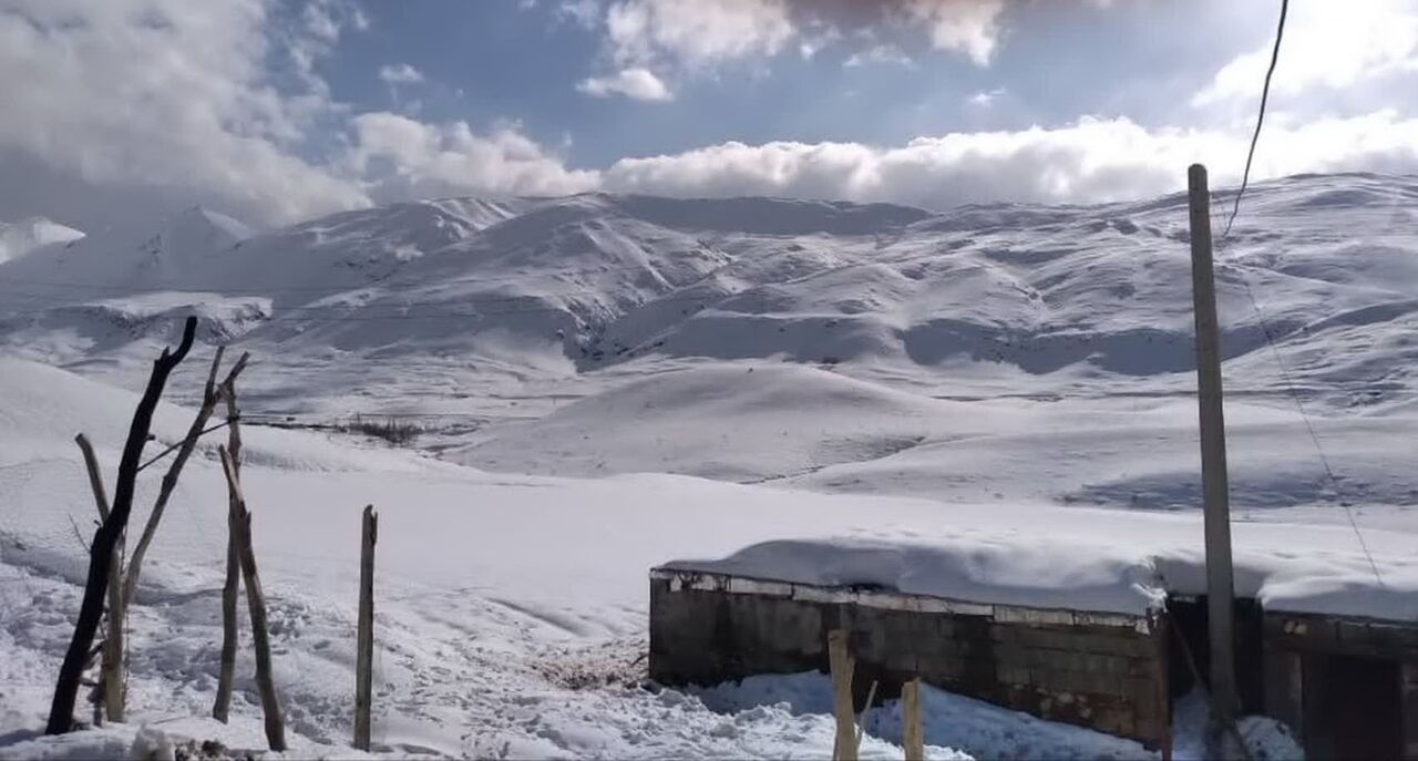 روستائیان کهله صور (شبلیز)دنا در بن بست ارتباطی/ راه روستا پنج ماه از سال مسدود است