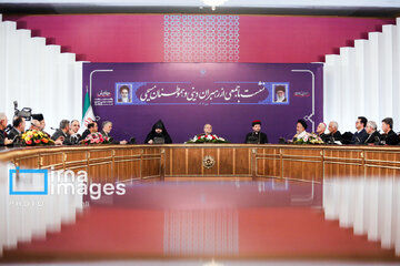 President Pezeshkian's meeting with group of Christians in Tehran