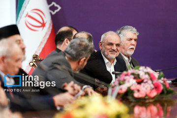 President Pezeshkian's meeting with group of Christians in Tehran