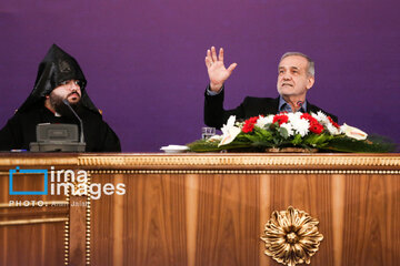 President Pezeshkian's meeting with group of Christians in Tehran